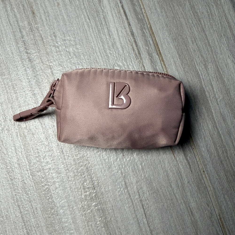 Buffbunny Collection Pet Waste bag in Berry Ice Dog Waste Bag Holder‎